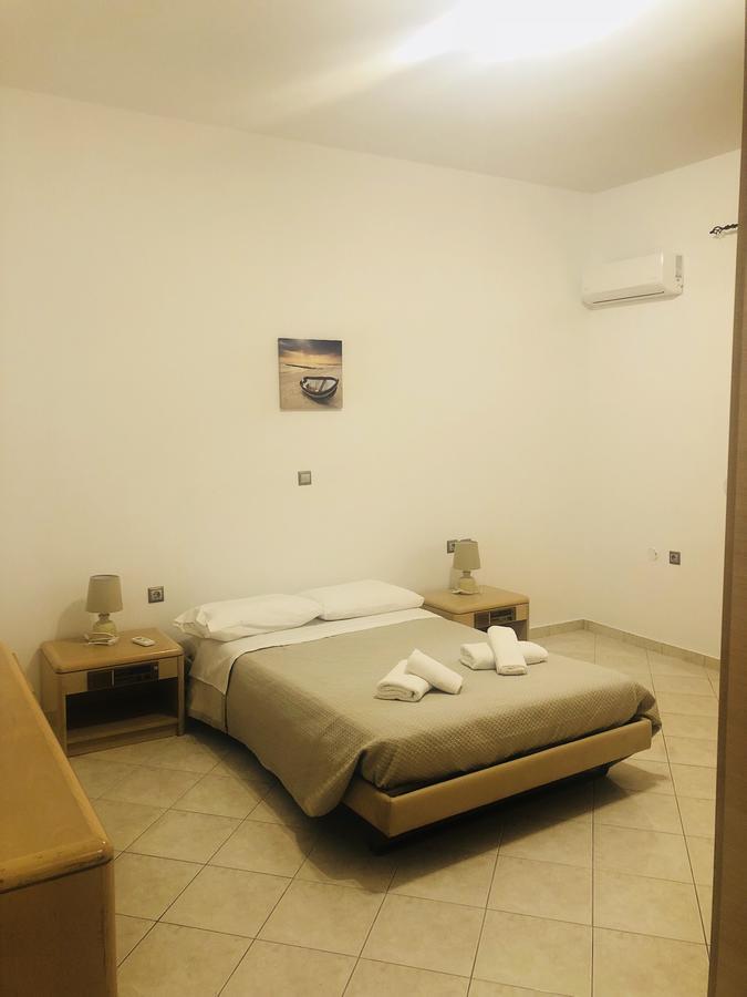 River'S Apartments 帕拉代西翁 外观 照片